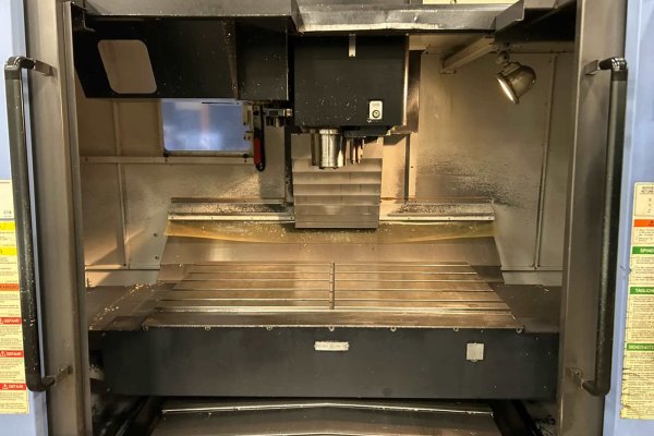 Універсальний обробний центр з ЧПУ Doosan Mynx 650 (4-та вісь)