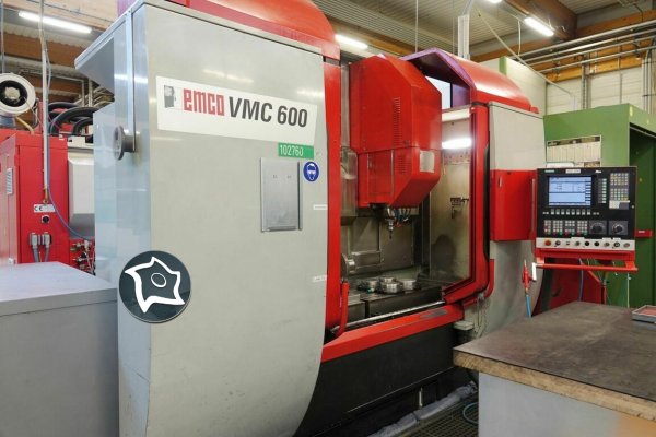 Вертикально-фрезерний обробний центр Emco VMC 600