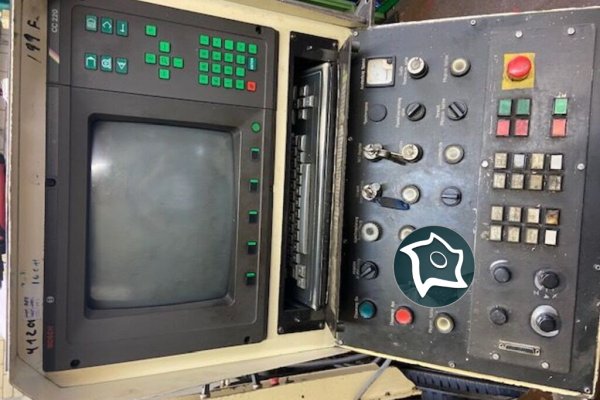 Вертикально-фрезерный станок с ЧПУ AXA VSC-3M