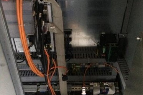 Вертикально-фрезерний верстат з ЧПУ Deckel Maho DMU 80 E