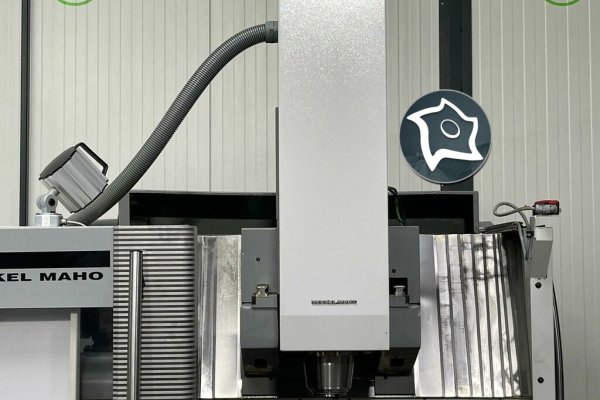 Вертикально-фрезерний верстат з ЧПУ DMG DECKEL MAHO DMU 50 T