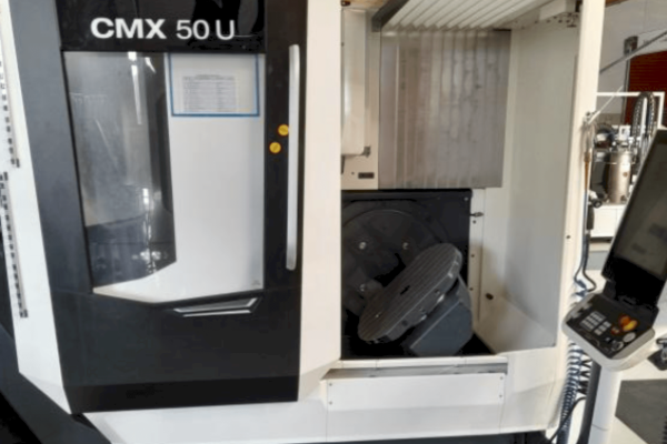 Вертикально-фрезерний верстат з ЧПУ DMG MORI CMX 50 U
