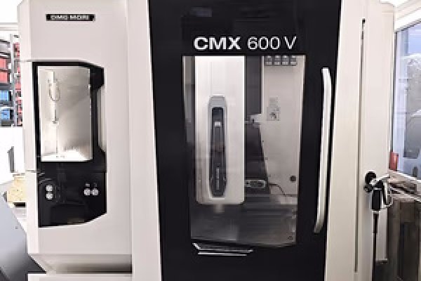 Вертикально-фрезерний верстат з ЧПУ DMG Mori CMX 600 V