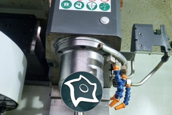 Вертикально-фрезерный станок с ЧПУ Haas Mini Mill 2