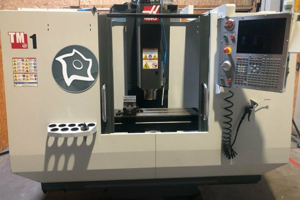 Вертикально-фрезерный станок с ЧПУ HAAS TM 1