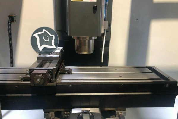 Вертикально-фрезерний верстат з ЧПУ HAAS TM 1