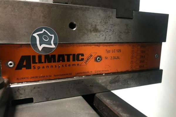Вертикально-фрезерний верстат з ЧПУ HAAS TM 1