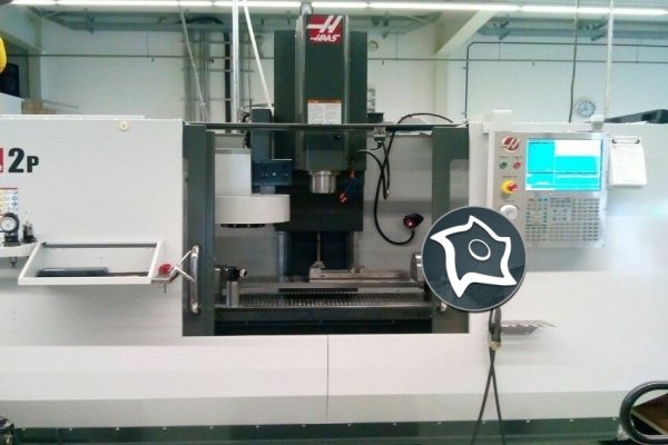 Вертикально-фрезерний верстат з ЧПУ HAAS TM-2P