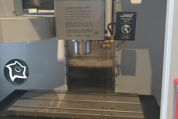Вертикально-фрезерний верстат з ЧПУ HAAS VF-2 D