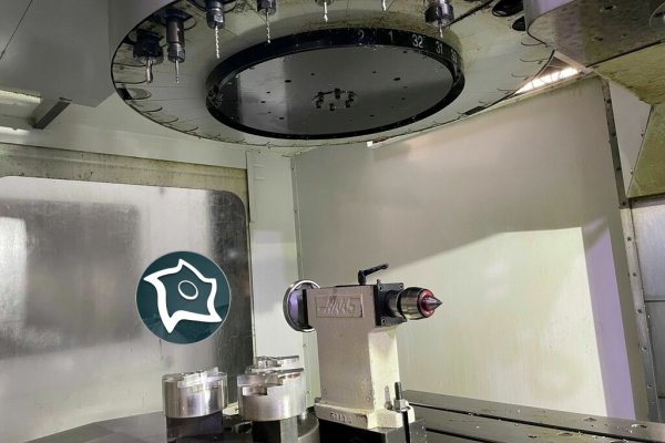 Вертикально-фрезерний верстат з ЧПУ HAAS VF-6