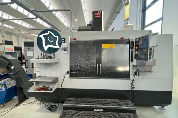 Вертикально-фрезерний верстат з ЧПУ HAAS VM-6