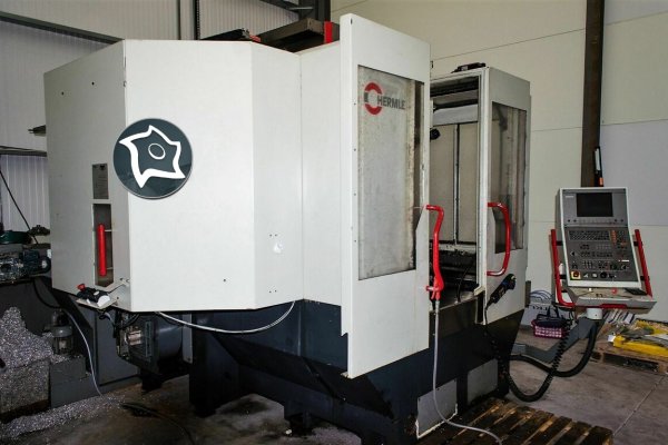 Вертикально-фрезерный станок с ЧПУ Hermle C 1200 U