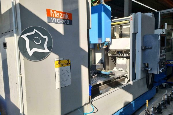 Вертикально-фрезерный станок с ЧПУ Mazak VTC 20 B