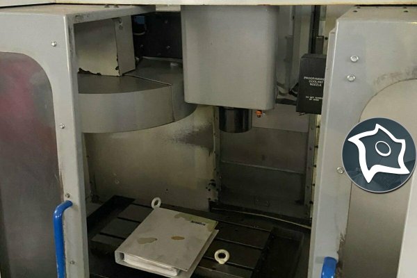 Вертикально-фрезерний верстат з ЧПУ Mikron VCE 500