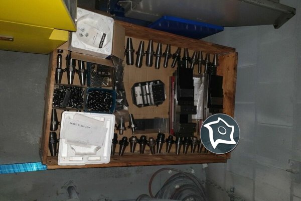 Вертикально-фрезерный станок с ЧПУ MIKRON VCP 1000
