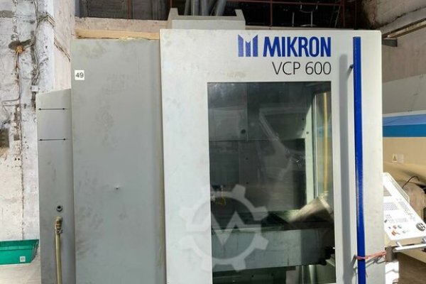 Вертикально-фрезерный станок с ЧПУ Mikron VCP 600