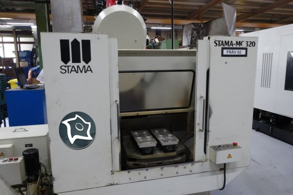 Вертикально-фрезерний верстат з ЧПУ STAMA MC 320