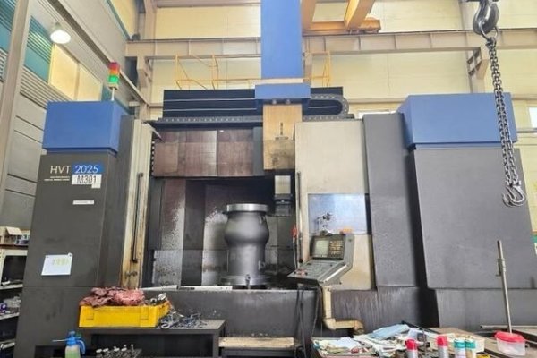 Вертикально-револьверный токарный станок HWACHEON HVT2025M