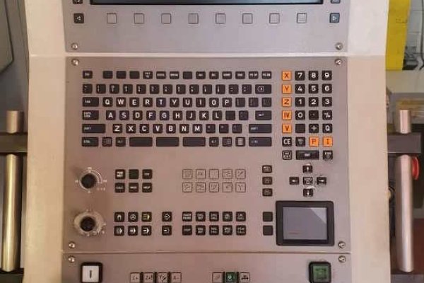 Вертикальний 5-осьовий обробний центр Hardinge XR 600