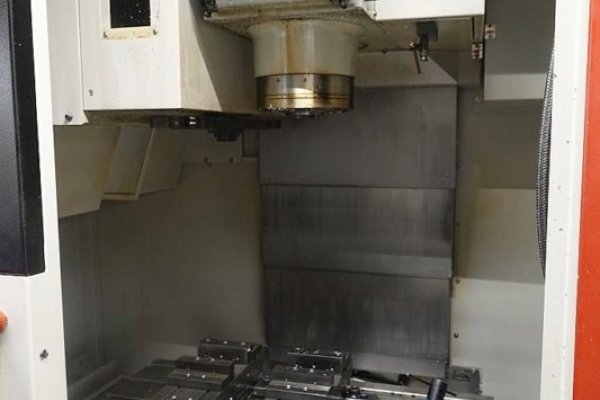 Вертикальный фрезерный обрабатывающий центр с ЧПУ QUASER MV 154 C-10B