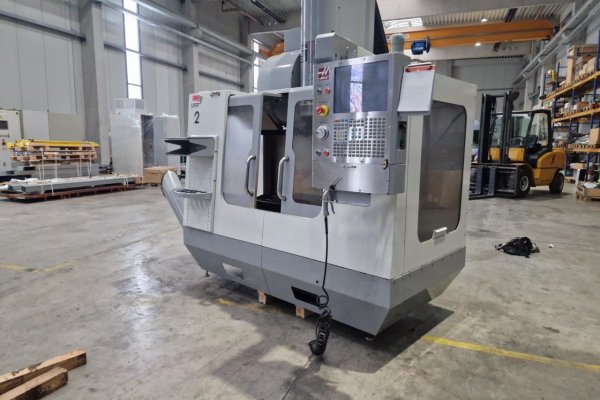 Вертикальний фрезерний обробний центр з ЧПУ (з 4 віссю) HAAS VF-2SS
