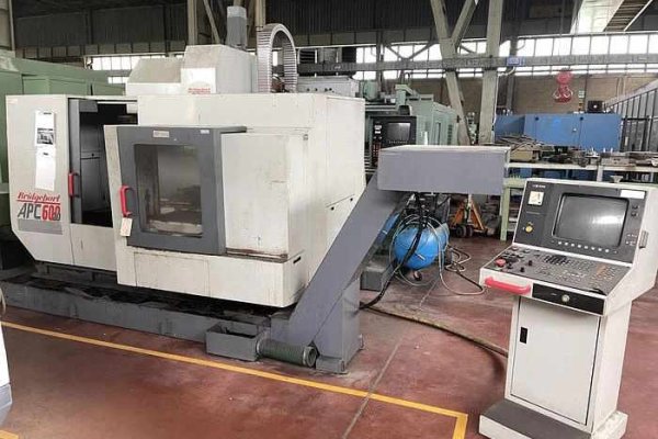 Вертикальний обробний центр BRIDGEPORT APC 600 20