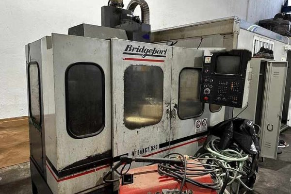 Вертикальний обробний центр BRIDGEPORT INTERACT 520 В