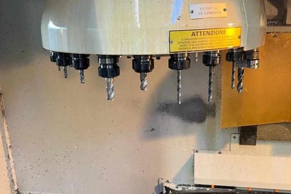 Вертикальний обробний центр BRIDGEPORT VMC 1000 22