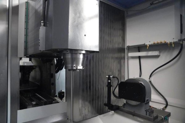 Вертикальний обробний центр CHIRON MILL 1250