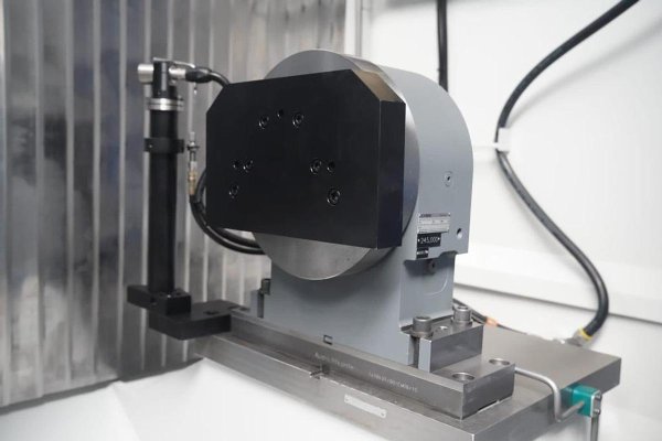 Вертикальный обрабатывающий центр CHIRON MILL 1250