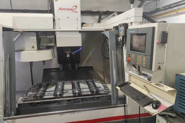 Вертикальный обрабатывающий центр CINCINNATI ARROW 1250