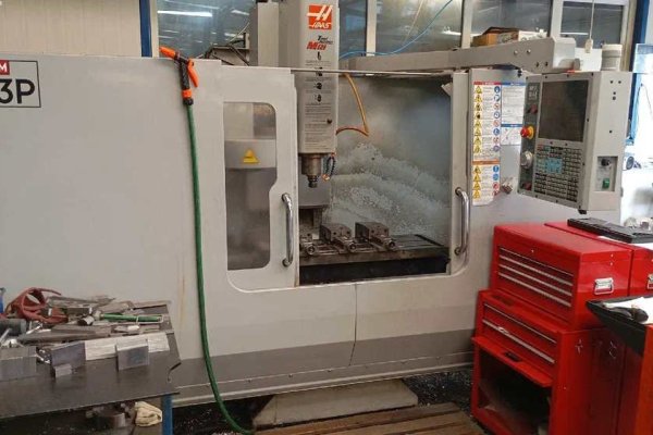 Вертикальний обробний  центр CNC HAAS TM-3PHE