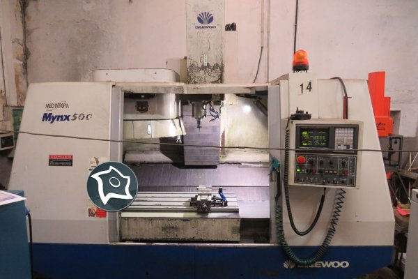 Вертикальний обробний центр DAEWOO Mynx 500