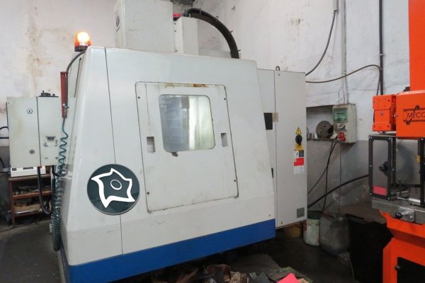 Вертикальний обробний центр DAEWOO Mynx 500
