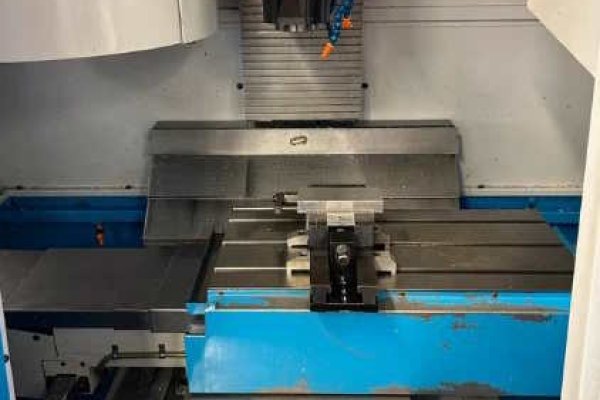 Вертикальный обрабатывающий центр  KONDIA B640