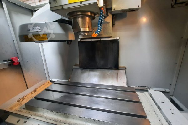 Вертикальний обробний центр з ЧПУ Bridgeport VMC 500