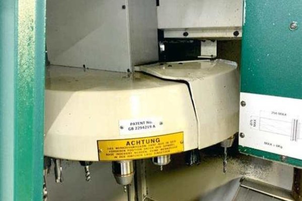 Вертикальный обрабатывающий центр с ЧПУ BRIDGEPORT VMC 600