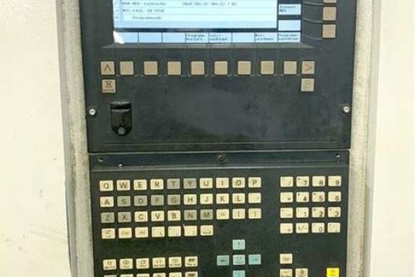 Вертикальный обрабатывающий центр с ЧПУ BRIDGEPORT VMC 600