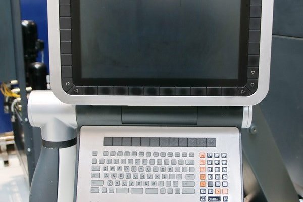 Вертикальний обробний центр з ЧПУ DECKEL MAHO - DMC 835 V New Design -134