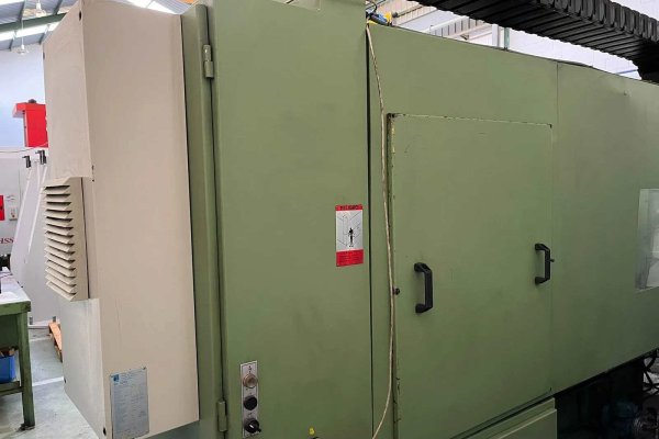 Вертикальный обрабатывающий центр с ЧПУ KONDIA CM 1650 CNC