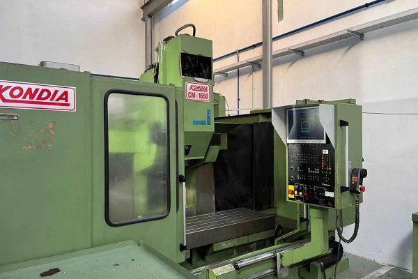 Вертикальный обрабатывающий центр с ЧПУ KONDIA CM 1650 CNC