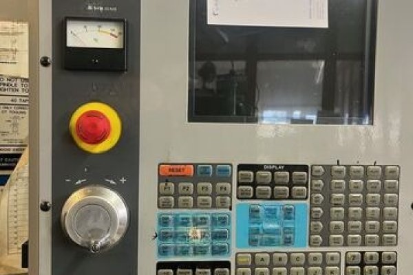 Вертикальный обрабатывающий центр с ЧПУ Мини-фрезер HAAS Super Mini Mill