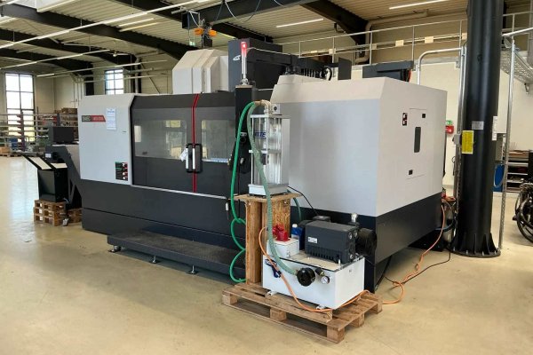 Вертикальный обрабатывающий центр SMEC MCV6700L