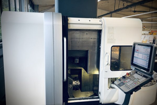 Вертикальный токарный центр с ЧПУ DMG MORI CTV 160