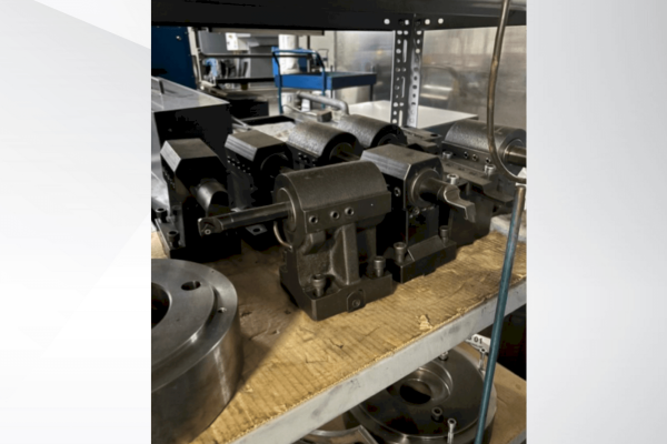 Вертикальний токарний верстат HWACHEON VT550R