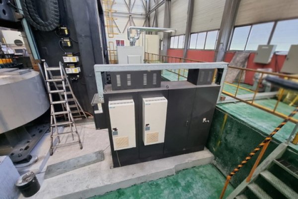 Вертикальний токарний верстат з ЧПУ Hwacheon HVT-4550M