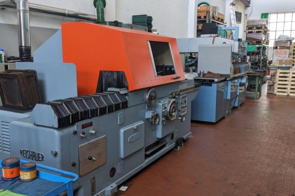 Внутрішньошліфувальний верстат Reishauer UL 900