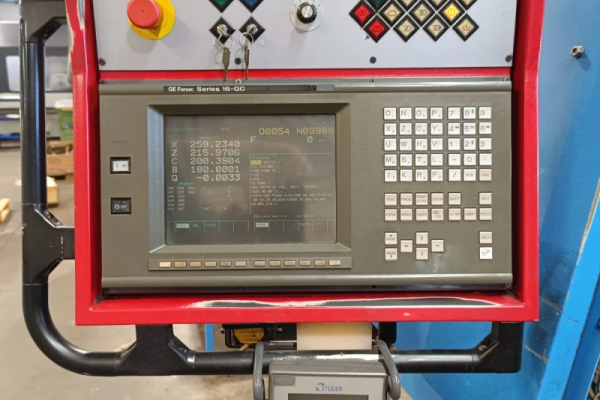 Внутришлифовальный станок с ЧПУ STUDER S 145
