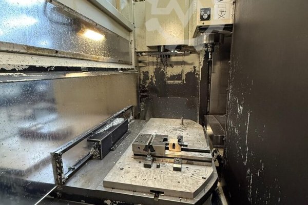 Високопродуктивний вертикальний обробний центр з ЧПУ Bridgeport-Hardinge VMC-1000APC