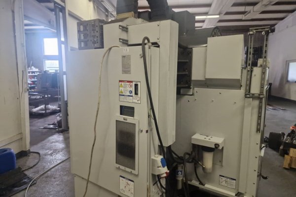 Високошвидкісний вертикальний обробний центр HAAS з ЧПУ HAAS VF-2SS